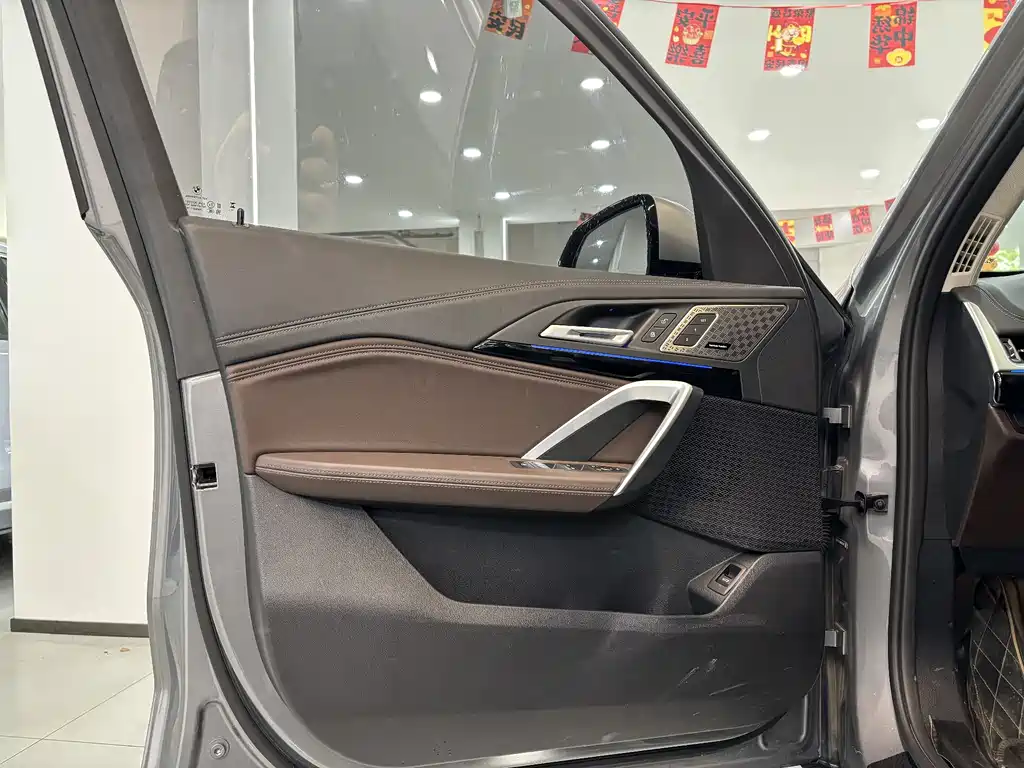 BMW X1 2023 sDrive25Li X Design Package купить на сайте DeffCars