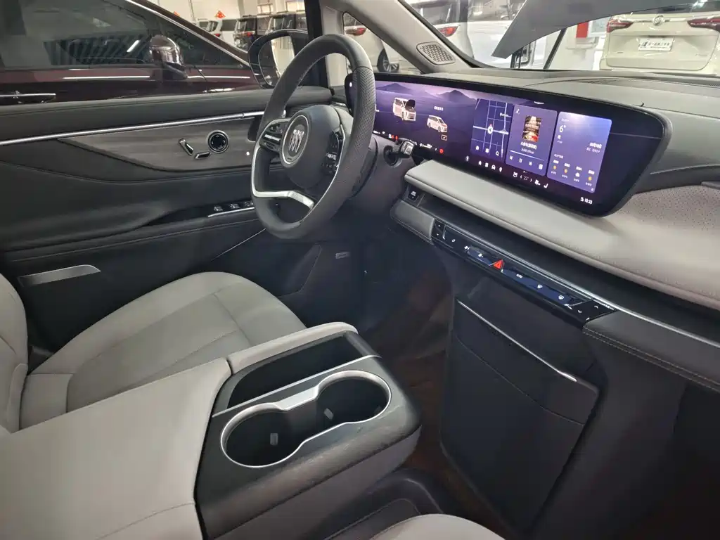 Buick GL8 2025 Lu Zun Exclusive Edition купить на сайте DeffCars