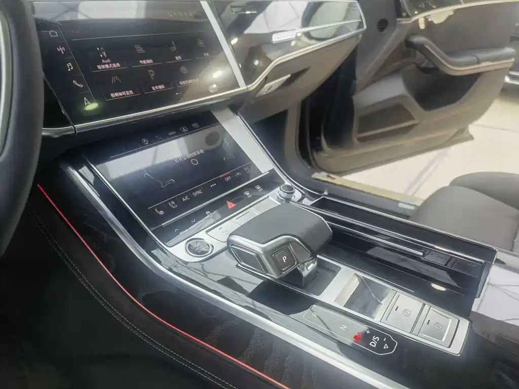 Audi A8 2024 A8L 50 TFSI quattro Premium Selection купить на сайте DeffCars