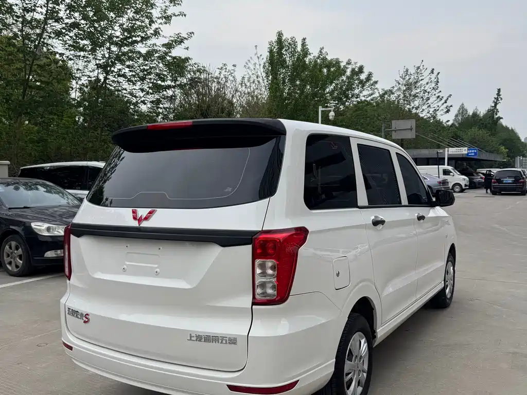 Wuling Hongguang 2021 facelift 1.5L S basic model electric power assist LAR купить на сайте DeffCars