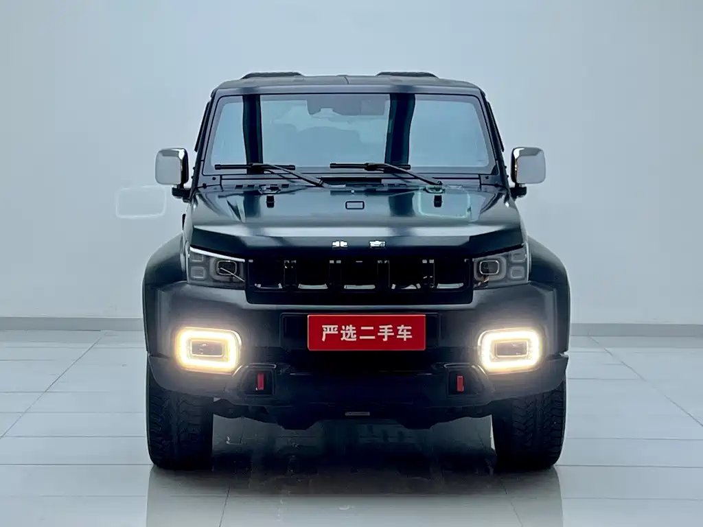 Beijing Off-Road BJ40 2023 2.0D Automatic Four-wheel Drive Blade Hero Edition Knight Type купить на сайте DeffCars