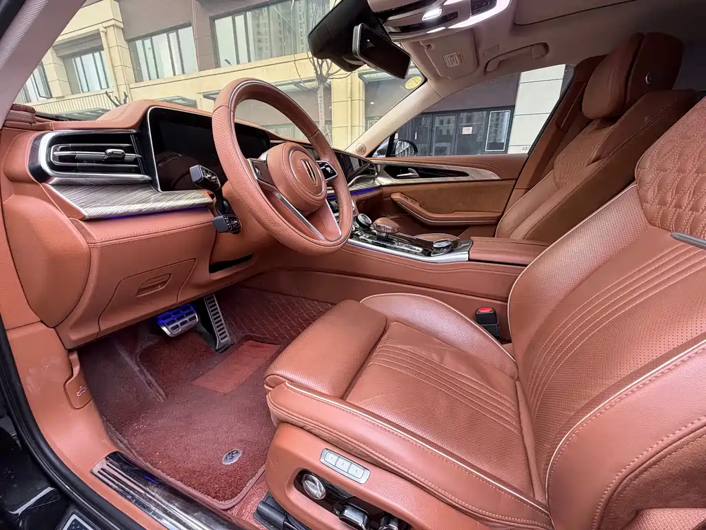 Hongqi H9 2020 2.0T Zhilian Qichang Edition купить на сайте DeffCars