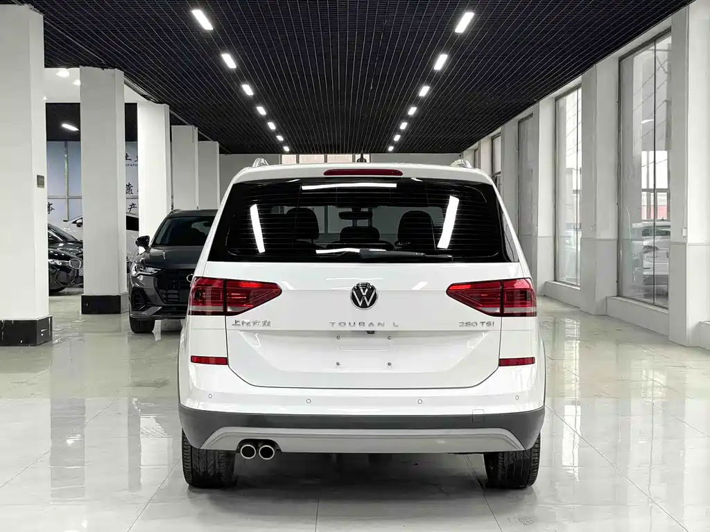 Touran 2021 Touran L 280TSI DSG expansion version 7 seats купить на сайте DeffCars