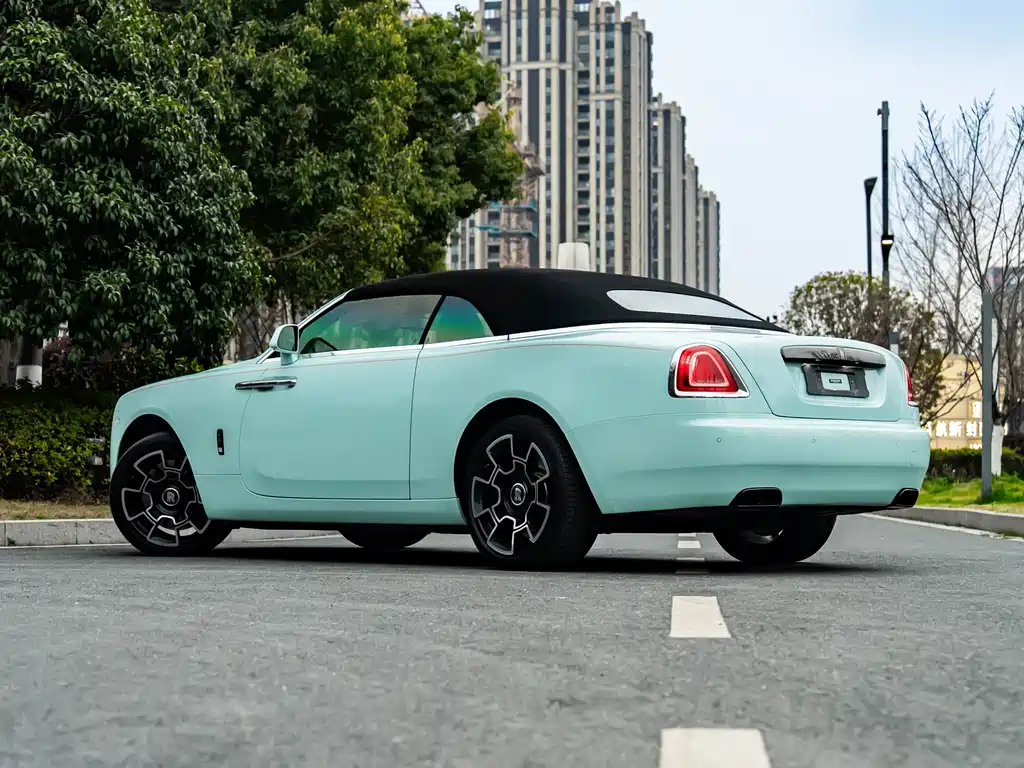 Yaoying 2018 6.6T Black Badge купить на сайте DeffCars