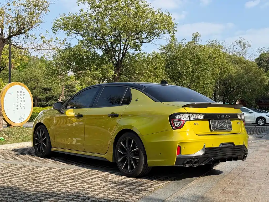 Lynk & Co 03 2022 03+ 2.0TD automatic wind control version купить на сайте DeffCars