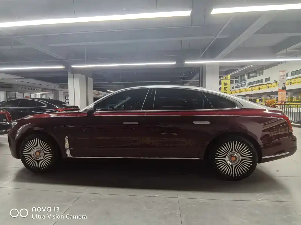 Hongqi H9 2020 2.0T Zhilian Flagship Edition купить на сайте DeffCars