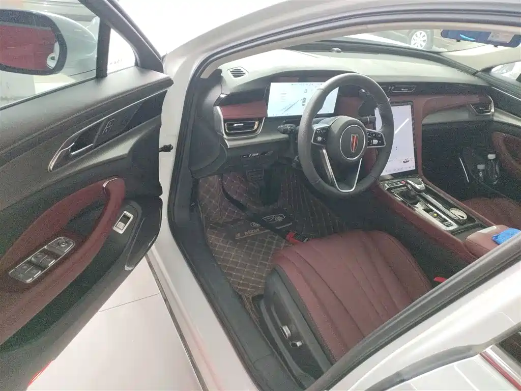 Hongqi H5 2024 2.0T Automatic Intelligent Connected Flag Edition купить на сайте DeffCars
