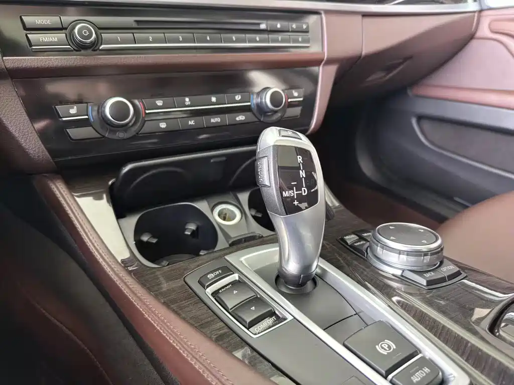 BMW 5 Series 2014 525Li Luxury Design Package купить на сайте DeffCars