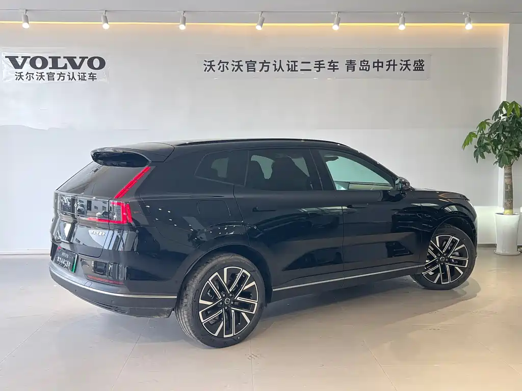 Volvo XC70 Plug-in Hybrid 2026 Four-wheel Drive Super Long Range Plus купить на сайте DeffCars