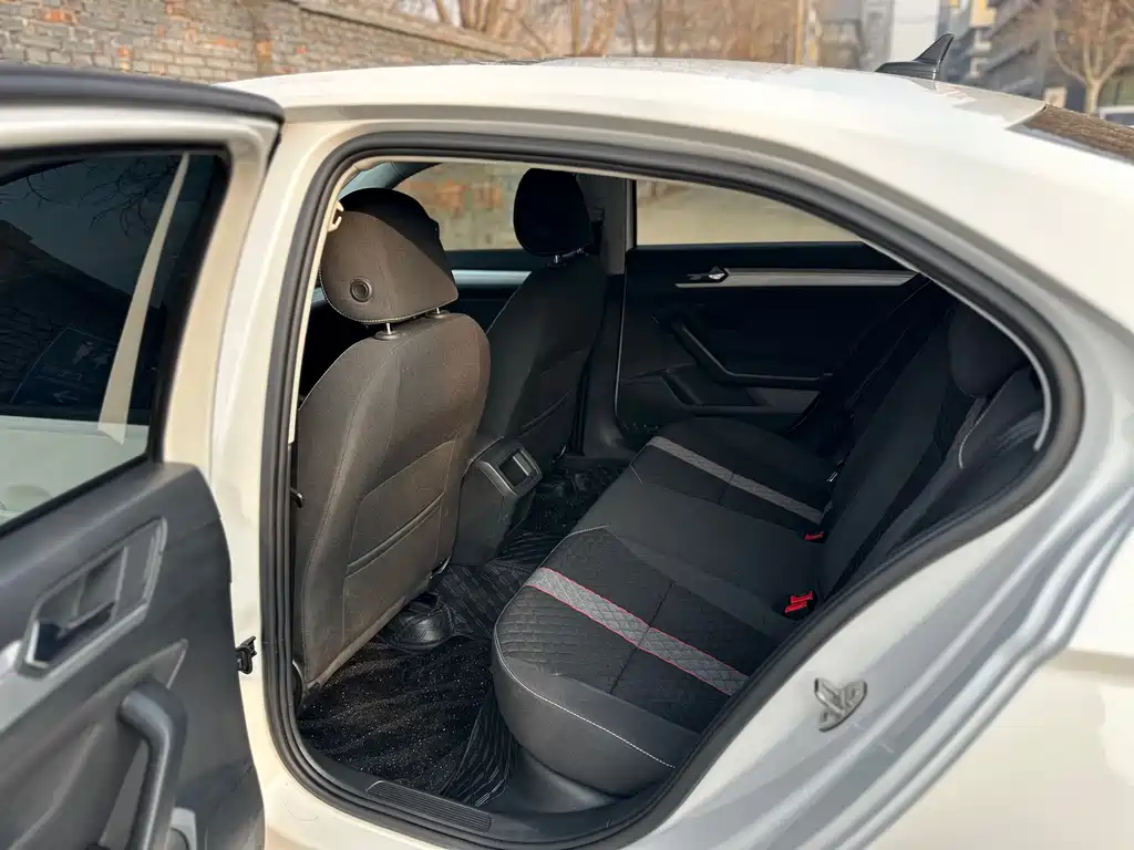 Lingdu 2021 230TSI DSG Fashion Edition купить на сайте DeffCars
