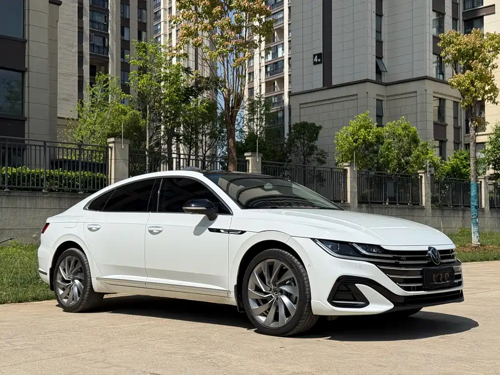 FAW-Volkswagen CC 2024 380TSI Dazzling Edition купить на сайте DeffCars