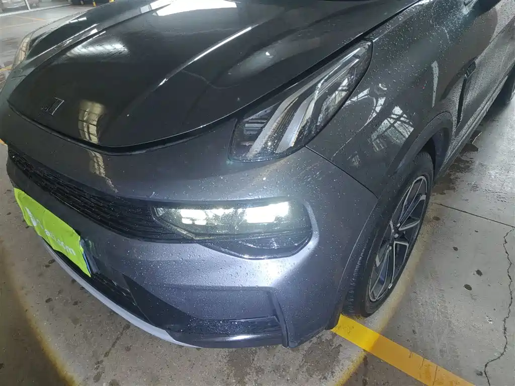 Lynk & Co 01 2023 1.5TD EM-F PM купить на сайте DeffCars