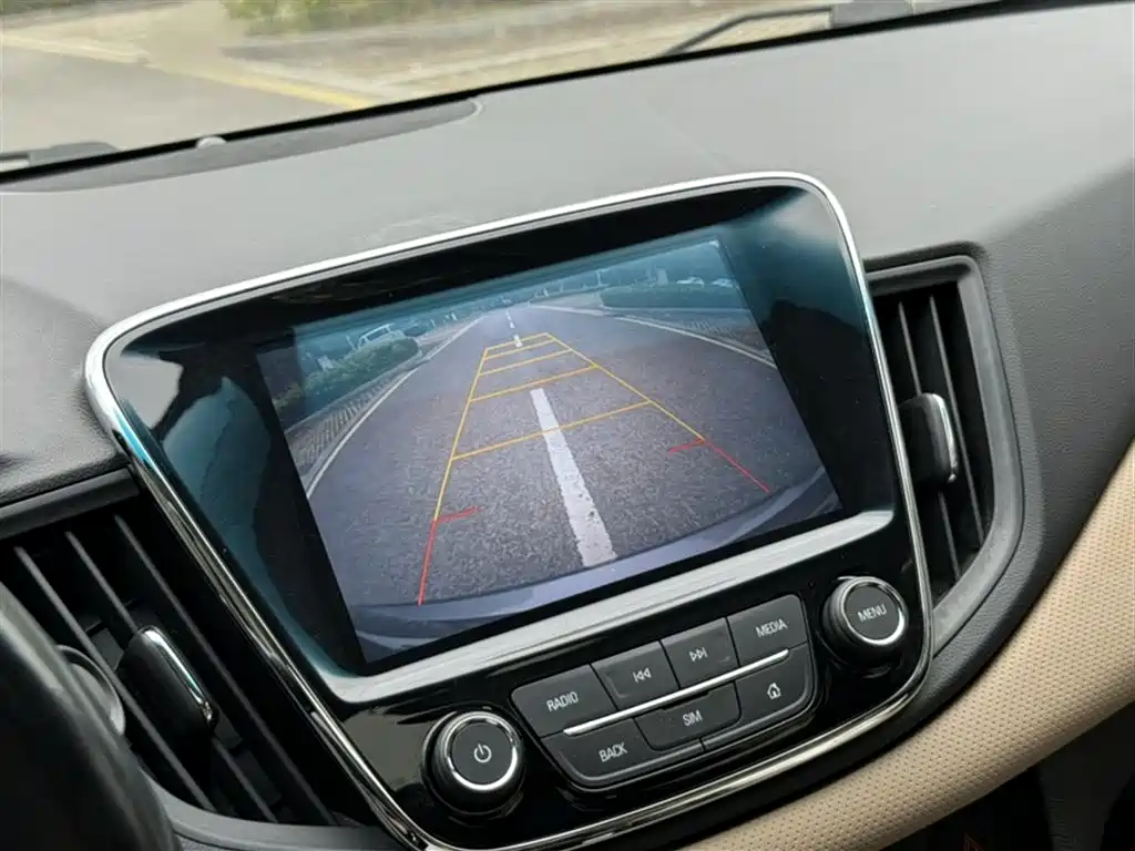Cruze 2022 320 Automatic Sunroof Edition купить на сайте DeffCars