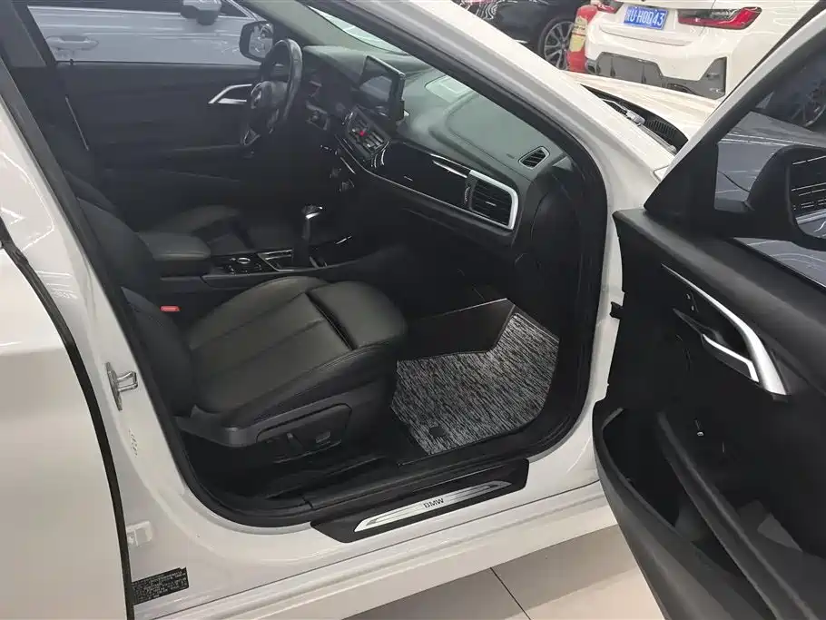 BMW 1 Series 2017 118i Sports купить на сайте DeffCars