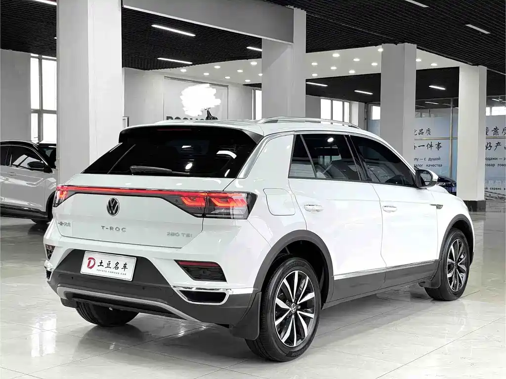 T-ROC 2023 280TSI DSG two-wheel drive time version купить на сайте DeffCars