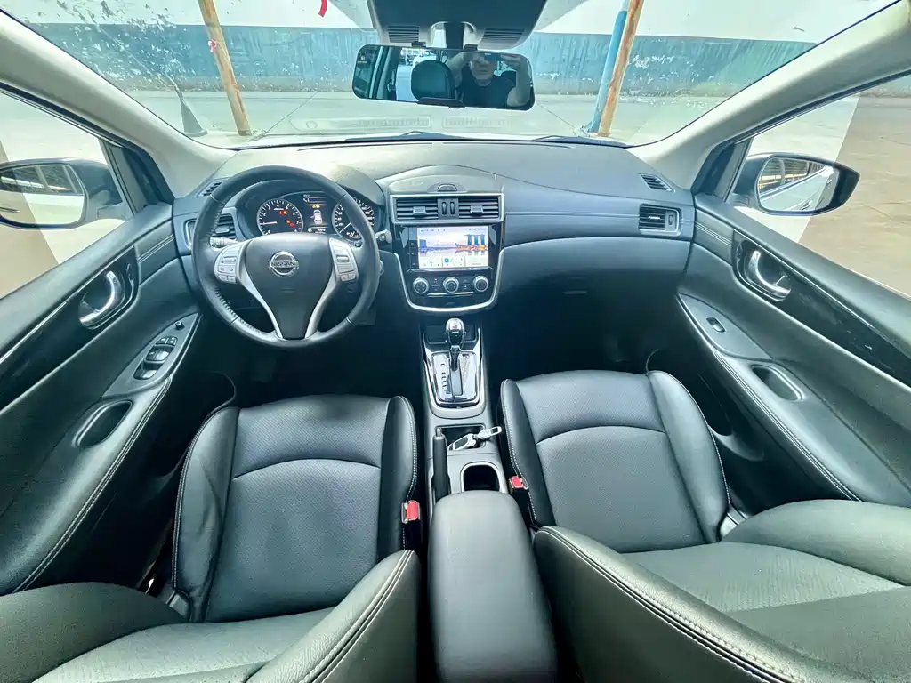 Tiida 2021 1.6L CVT Smart Travel Edition купить на сайте DeffCars