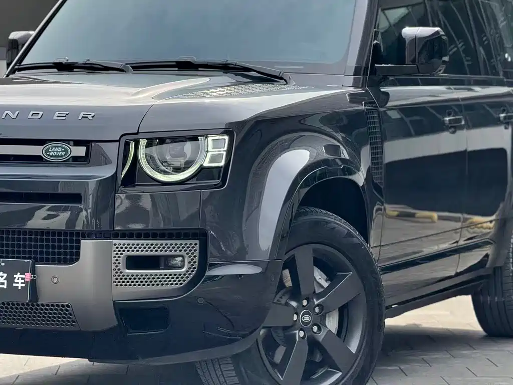 Land Rover Defender 2024 110 3.0T P400 X-DYNAMIC HSE купить на сайте DeffCars