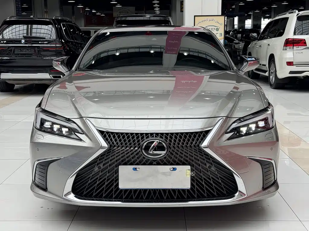 Lexus ES 2025 200 Premium Edition купить на сайте DeffCars