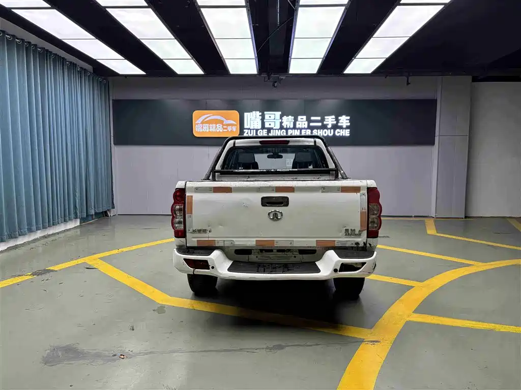 Fengjun 5 2017 2.4L European version gasoline two-wheel drive elite large double row 4G69S4N купить на сайте DeffCars