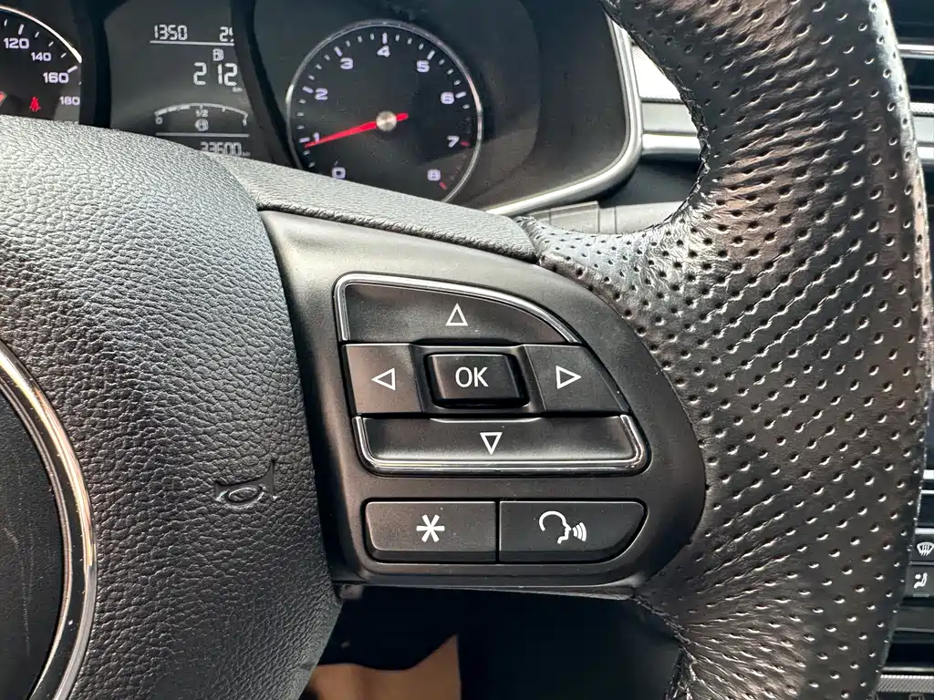 MG6 2020 20T manual classic sports version купить на сайте DeffCars