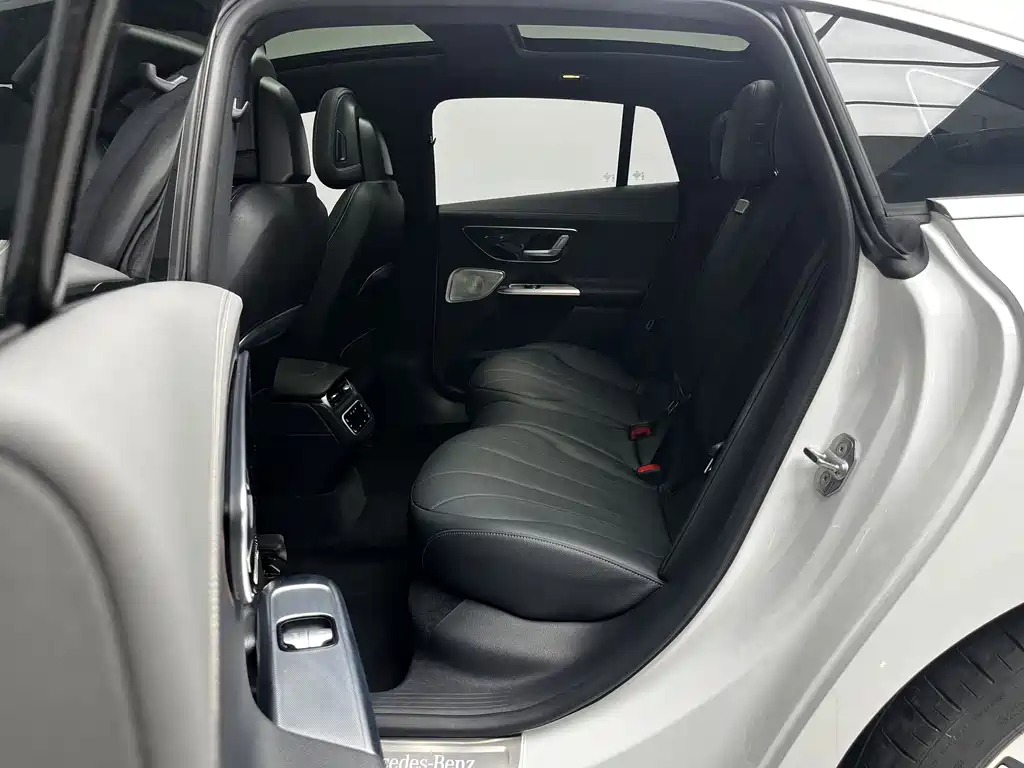 Mercedes-Benz EQE 2022 350 Luxury Edition купить на сайте DeffCars