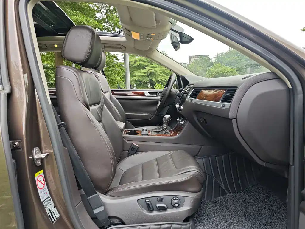 Touareg 2015 3.0TSI standard model купить на сайте DeffCars