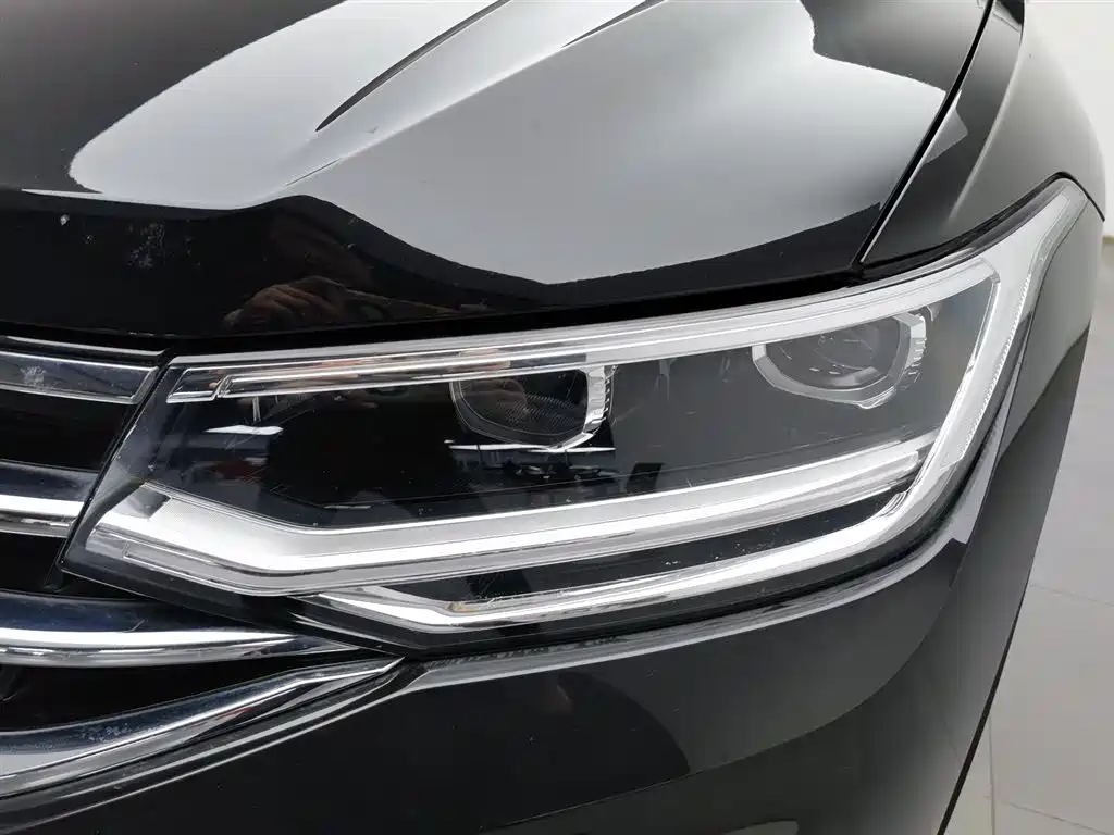 Tiguan L 2024 Outstanding Model 330TSI Automatic Two-wheel Drive R-Line Longyao Edition купить на сайте DeffCars