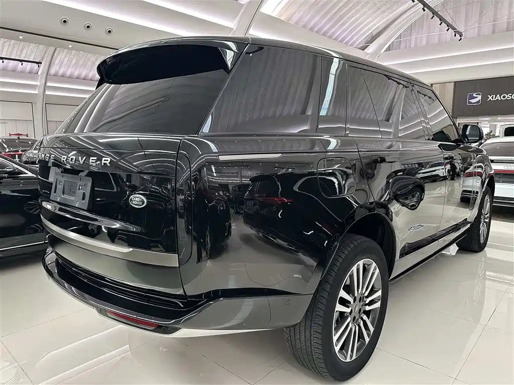 Range Rover 2023 facelift 3.0 L6 400PS Extended Edition купить на сайте DeffCars