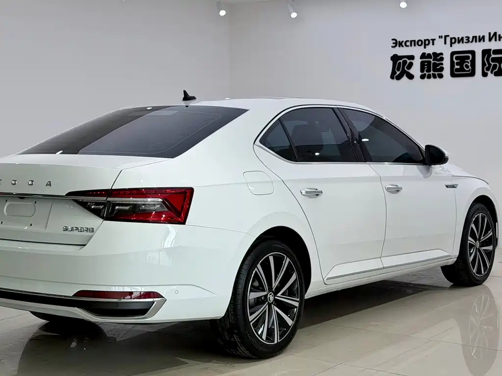 Superb 2023 TSI280 DSG Exclusive Edition купить на сайте DeffCars