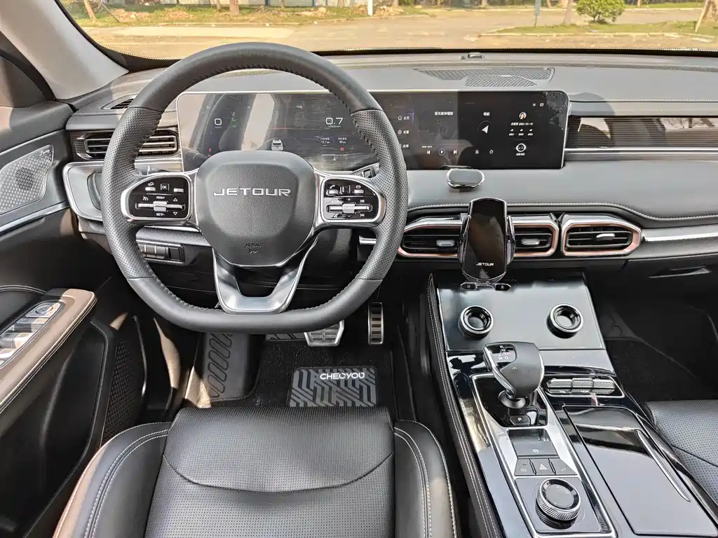 Jietu X70 PLUS 2021 model 1.6T DCT 6 seats купить на сайте DeffCars