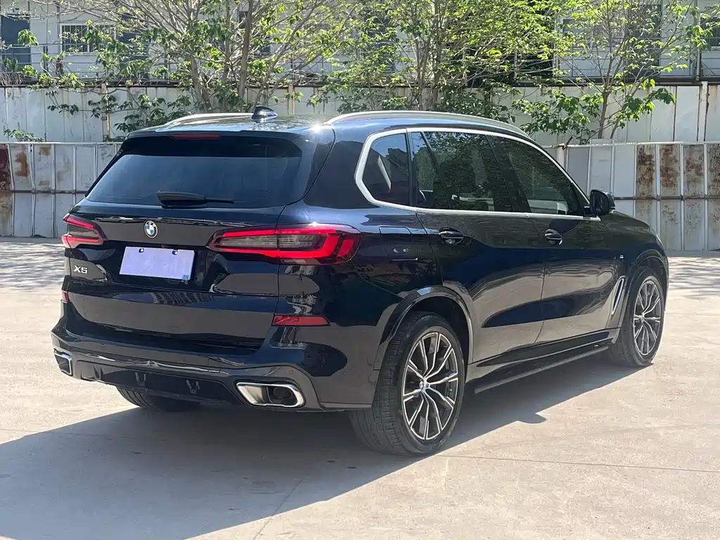 BMW X5 2023 xDrive 30Li Exclusive M Sports Package купить на сайте DeffCars