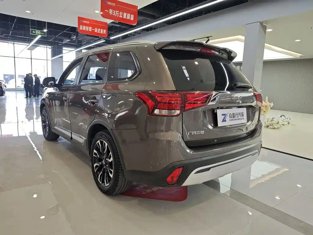Outlander 2019 2.0L 2WD Enjoy Edition, 5 seats, National VI купить на сайте DeffCars