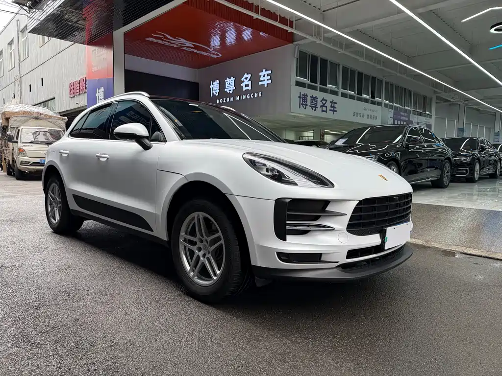 Macan 2022 Macan 2.0T купить на сайте DeffCars