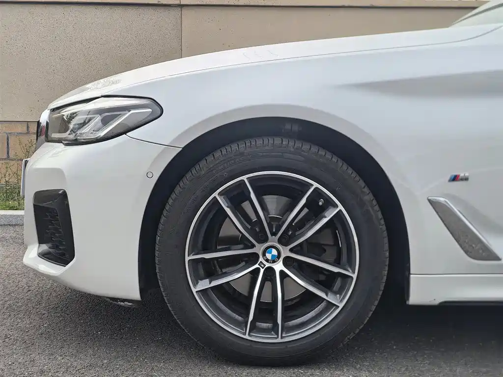 BMW 5 Series 2022 525Li M Sports Package купить на сайте DeffCars