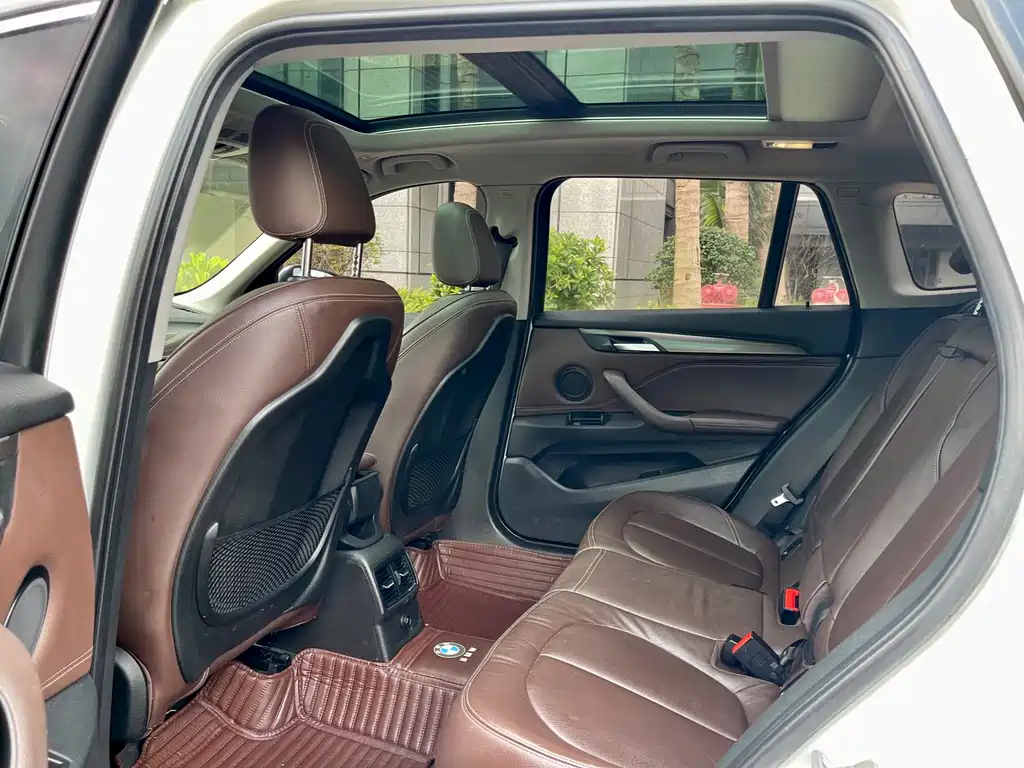 BMW X1 2018 sDrive18Li Exclusive Model купить на сайте DeffCars