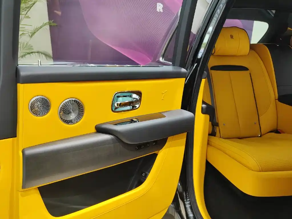 Cullinan 2018 four-seat version купить на сайте DeffCars