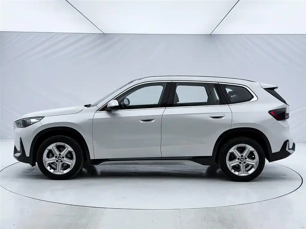 BMW X1 2023 sDrive20Li X Design Package купить на сайте DeffCars
