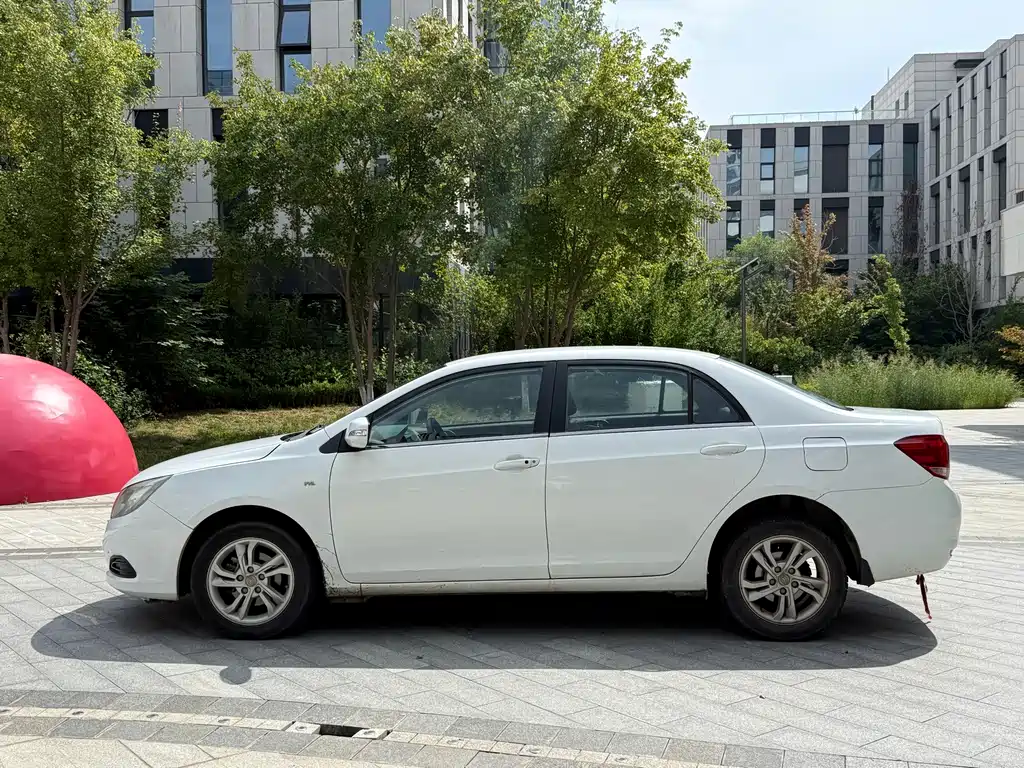 F5 (Si Rui) 2014 1.5L Automatic Comfort Edition купить на сайте DeffCars