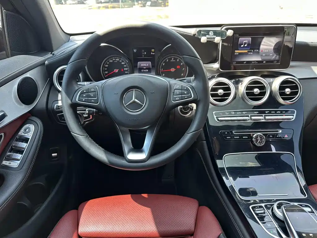 Mercedes-Benz GLC Coupe 2017 GLC 200 4MATIC Coupe SUV купить на сайте DeffCars