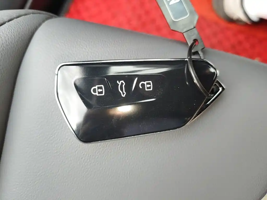 Lingdu 2026 Lingdu L 300TSI Lingfeng Edition купить на сайте DeffCars