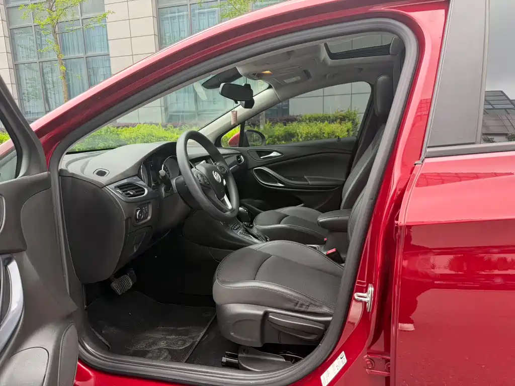 Weilan 2018 Hatchback 15S Automatic Leading Type купить на сайте DeffCars