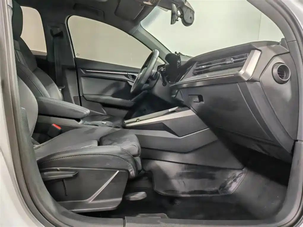 Audi A3 2023 Sportback 35 TFSI stylish and sporty купить на сайте DeffCars