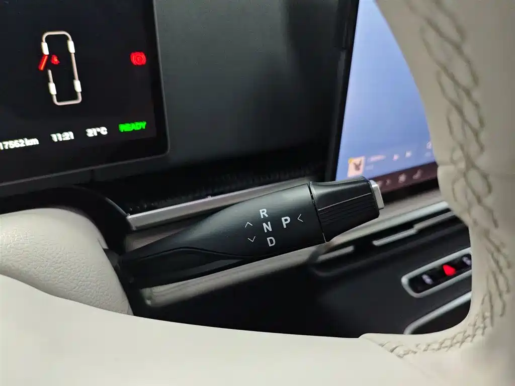 Lantu Dreamer 2025 PHEV four-wheel drive excellent Kunpeng version купить на сайте DeffCars