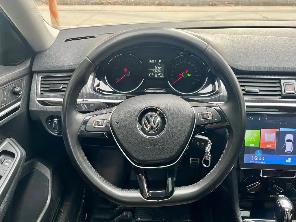 C-TREK Weiling 2018 230TSI DSG comfort model купить на сайте DeffCars