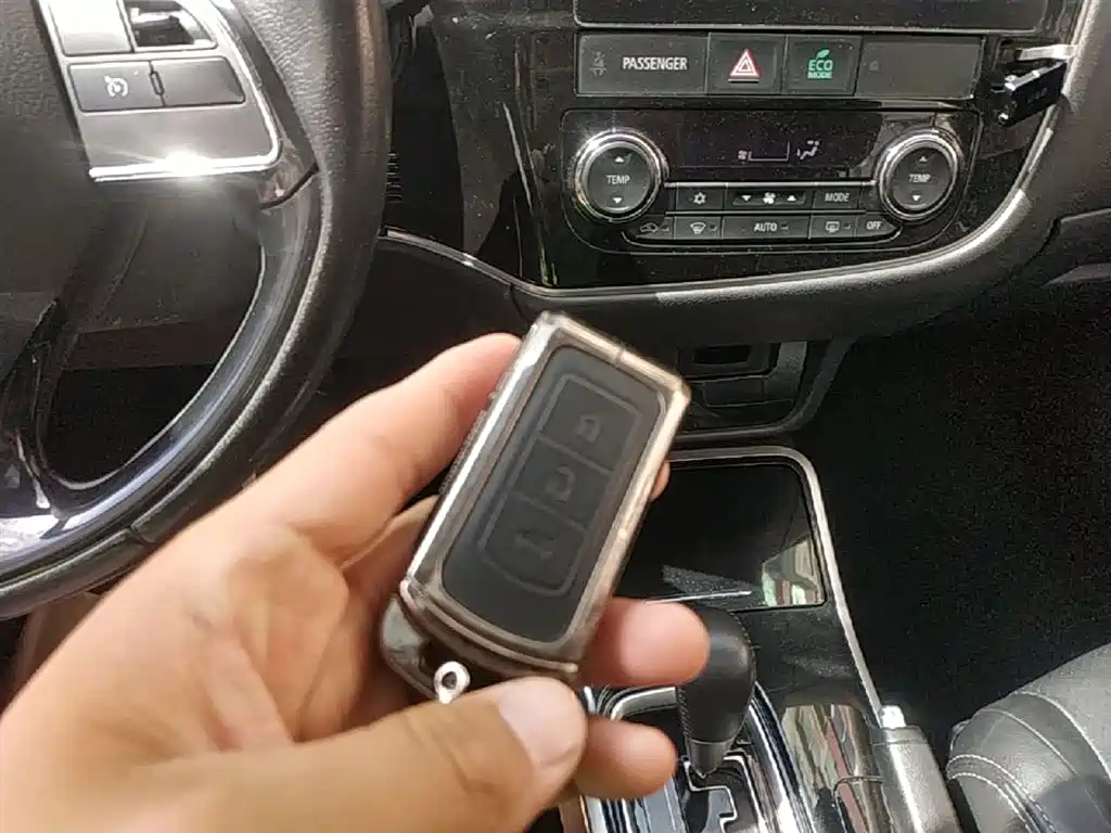 Outlander 2018 2.0L 2WD Honor Edition 5 seats купить на сайте DeffCars