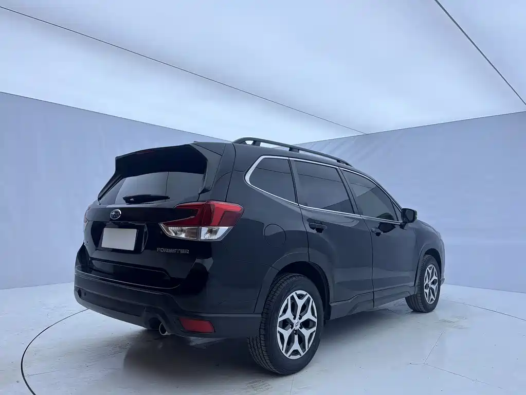 Forester 2022 2.0i AWD Deluxe Edition EyeSight купить на сайте DeffCars