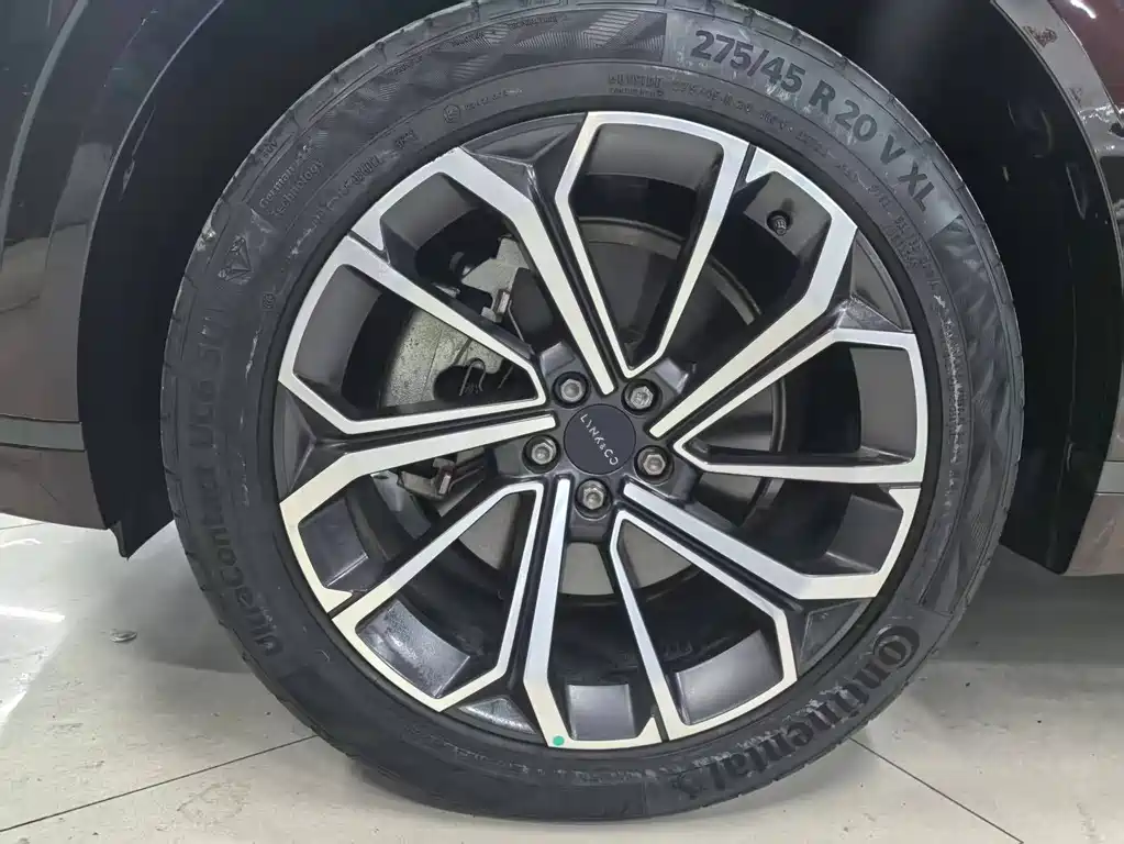 Lynk & Co 09 2021 2.0T Halo six-seater купить на сайте DeffCars