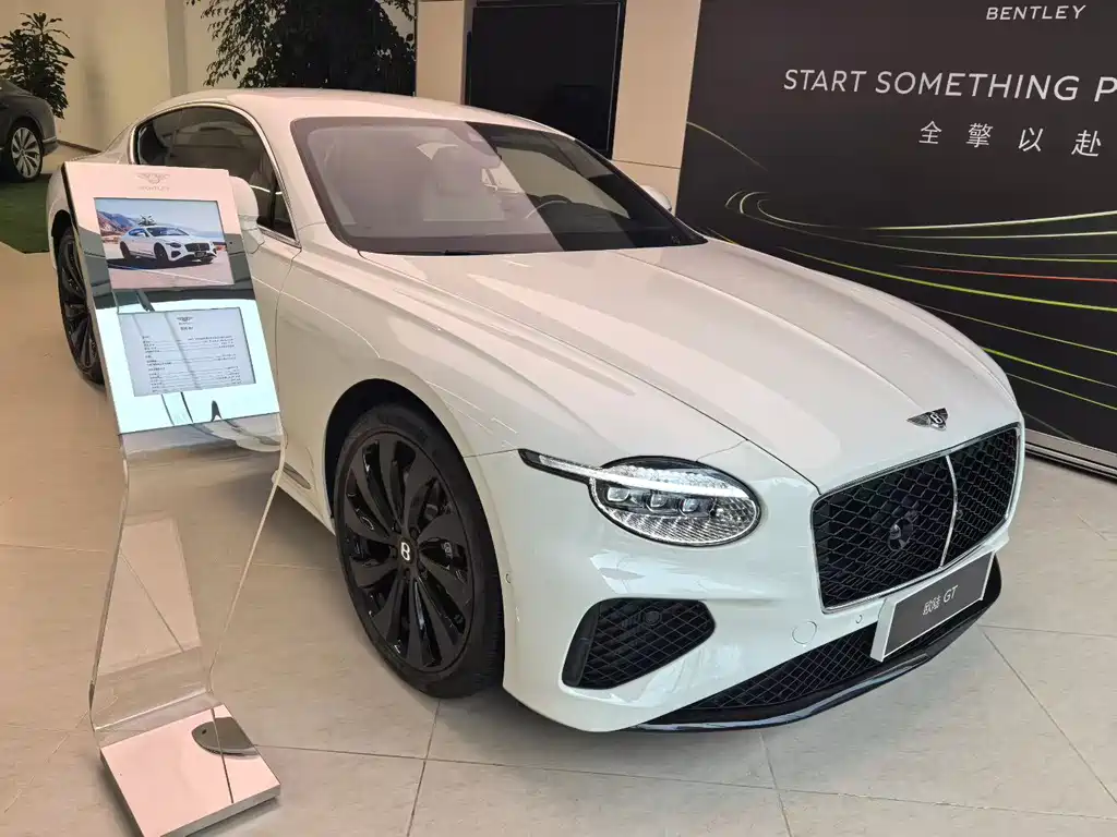 Continental plug-in hybrid 2026 GT base model купить на сайте DeffCars