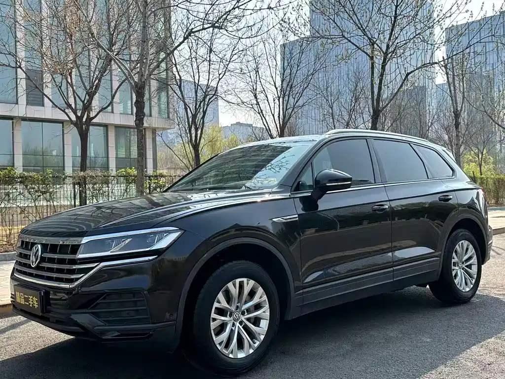 Touareg 2019 2.0TSI Pilot Edition National VI купить на сайте DeffCars