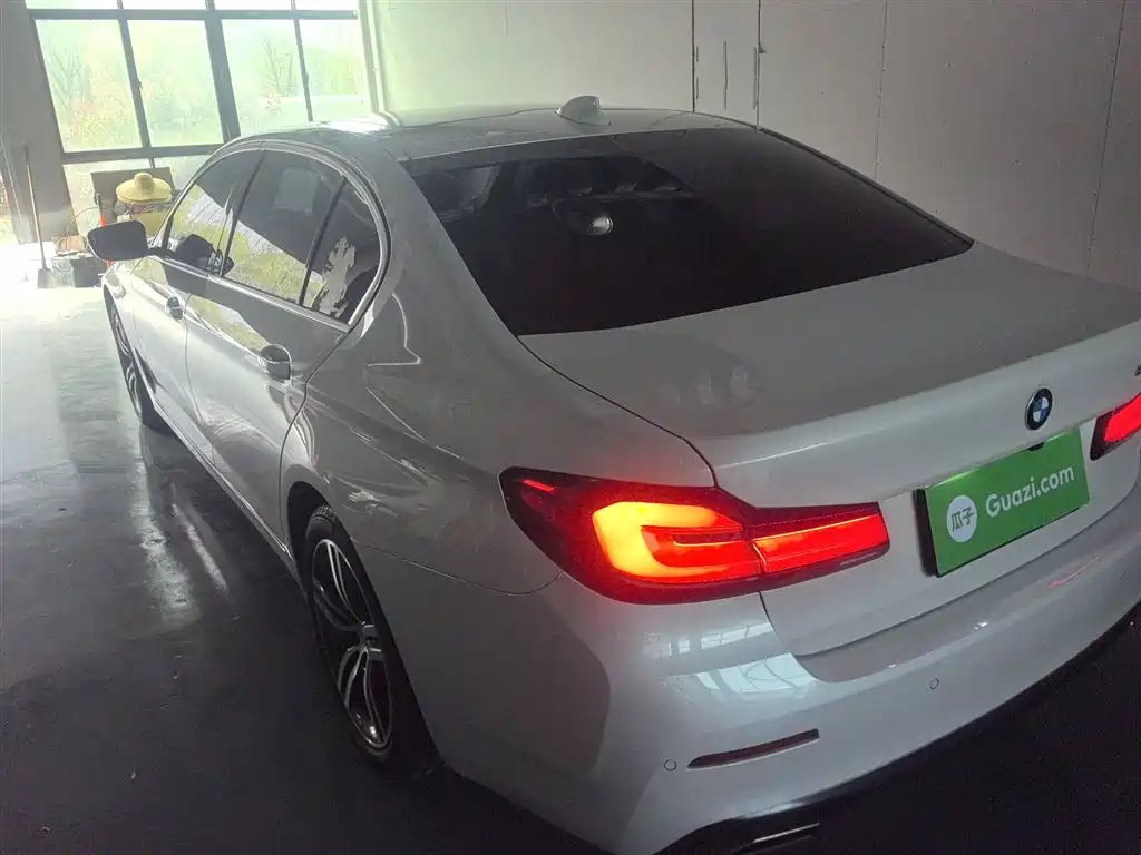 BMW 5 Series 2022 facelift 2 530Li leading model luxury package купить на сайте DeffCars